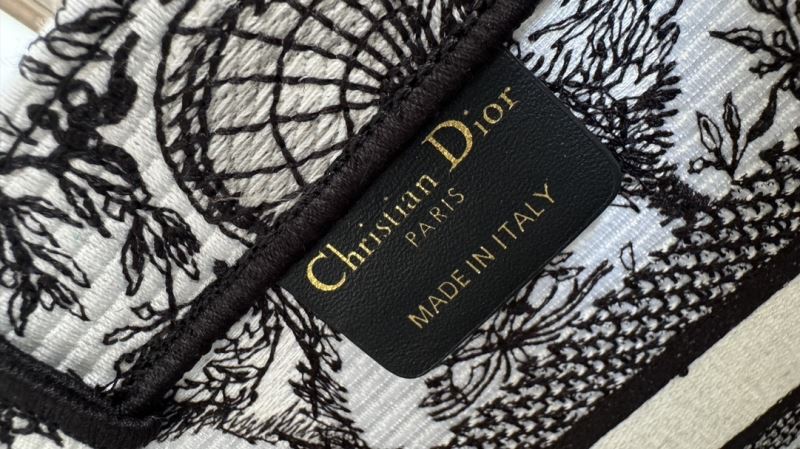 Christian Dior Shopping Bags